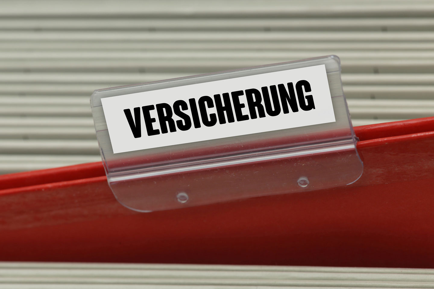 Versicherung - Tim Reckmann Hängeregister VERSICHERUNG - flickr - CC BY 2.0